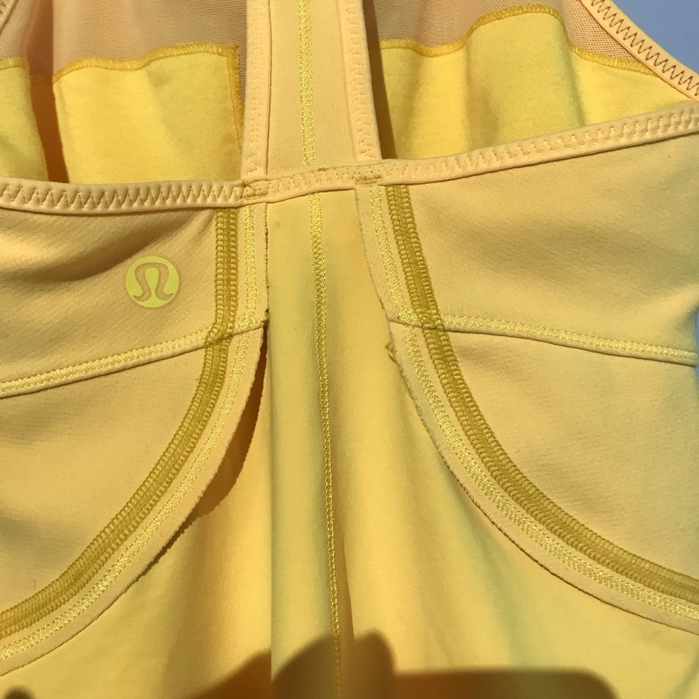 LULULEMON Racer back size 4 - Picture 3 of 12